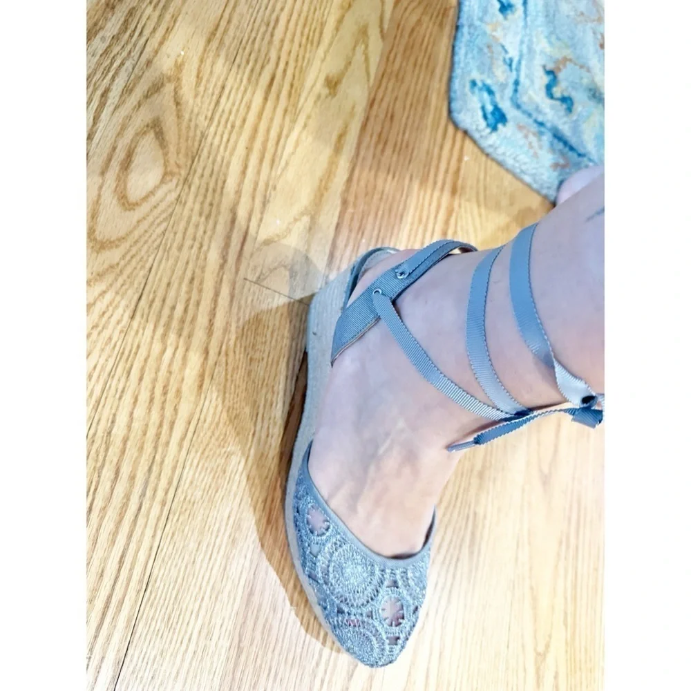 Adrianna Papell Penny Espadrille Wedge size 9.5M